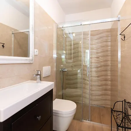Holiday home 3 Bedroom Stunning In