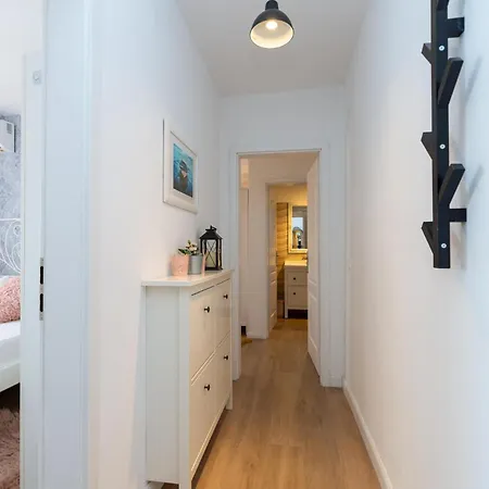 3 Bedroom Stunning In *