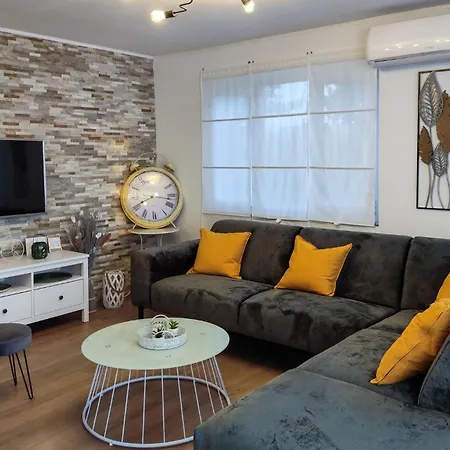 3 Bedroom Stunning In Pridraga